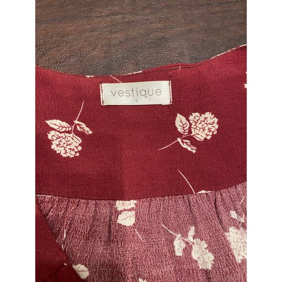 Red White Floral Bell Sleeve Deep Vneck Bodysuit Size Large Romantic‎ Girly - Picture 9 of 10